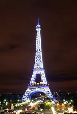 Eiffel tour by night