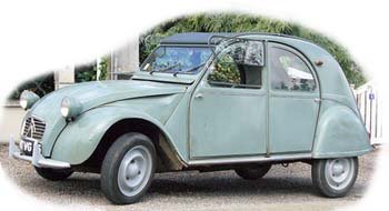 Citroen 2CV - Photo by P Dinnen - licence CC